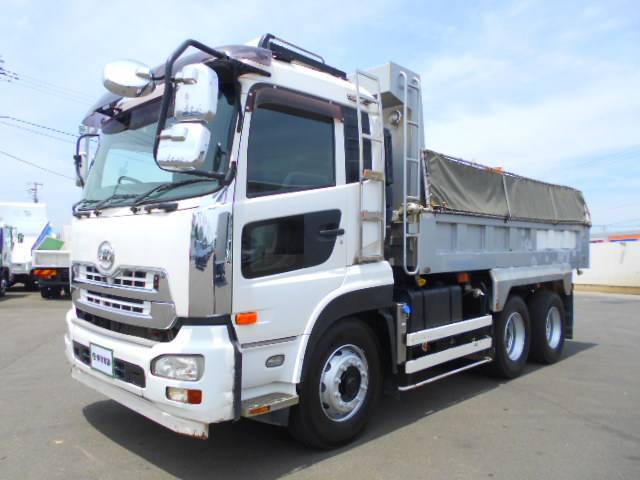 UD Trucks QUON 2012