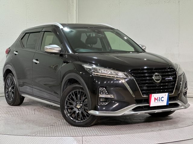 NISSAN KICKS 2021