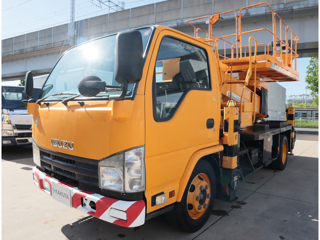 Isuzu ELF 2010