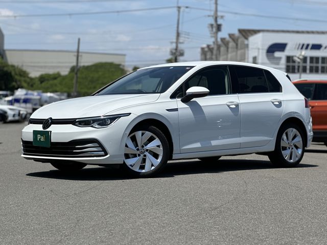 VOLKSWAGEN GOLF 2022