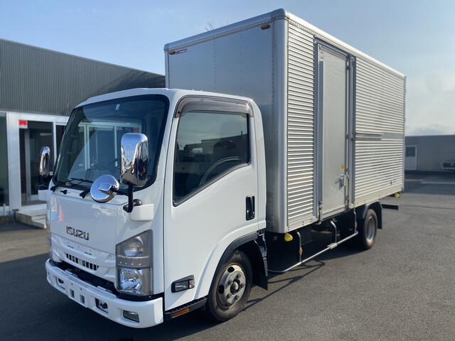 Isuzu ELF 2018