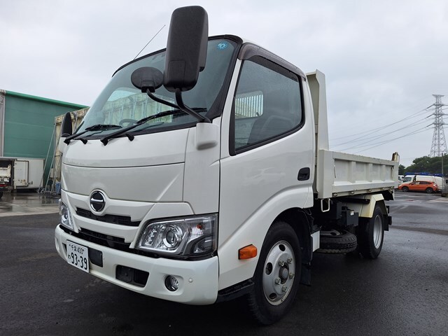 Hino DUTRO 2020