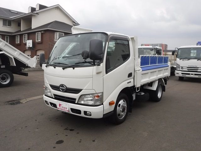 HINO デュトロ 2012