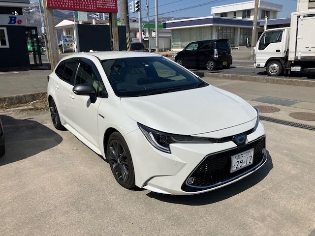 TOYOTA COROLLA TOURING HYBRID 4WD 2019