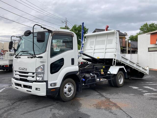 Isuzu FORWARD 2018