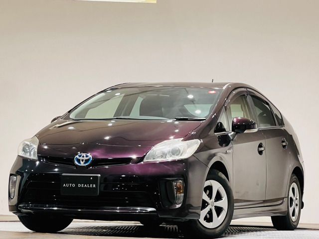 TOYOTA PRIUS 2013