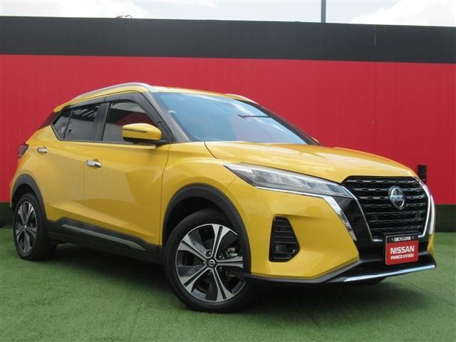 NISSAN KICKS 2021