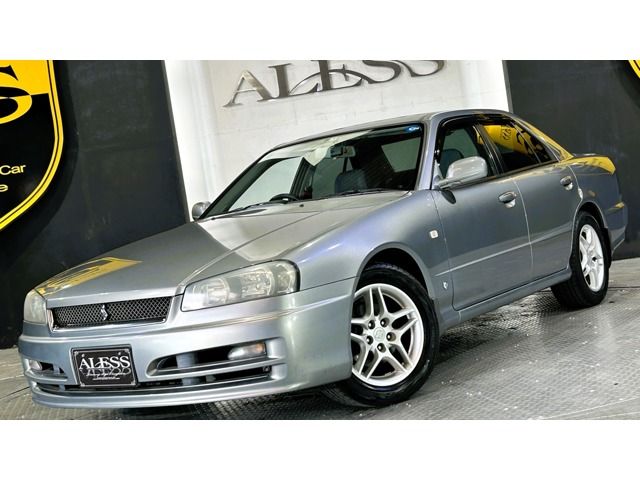 NISSAN SKYLINE 2001