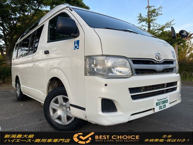 TOYOTA HIACE van 4WD 2011