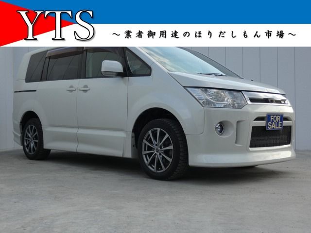 MITSUBISHI DELICA D:5 2WD 2009