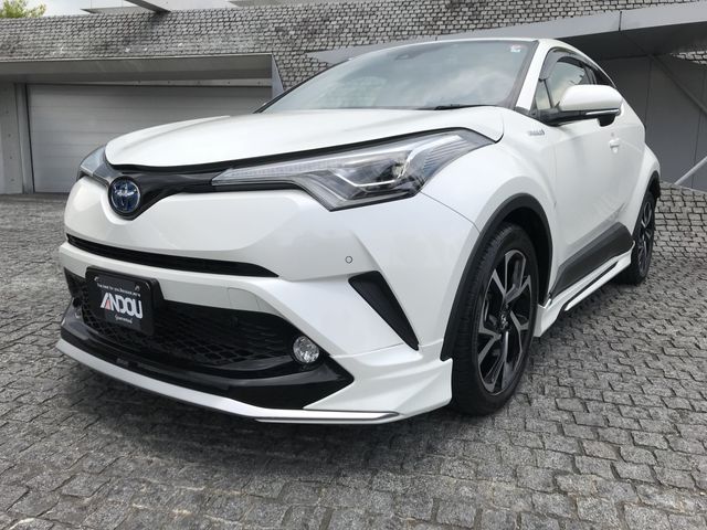 TOYOTA C-HR 2017