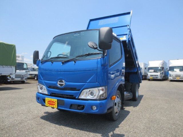 Hino DUTRO 2021