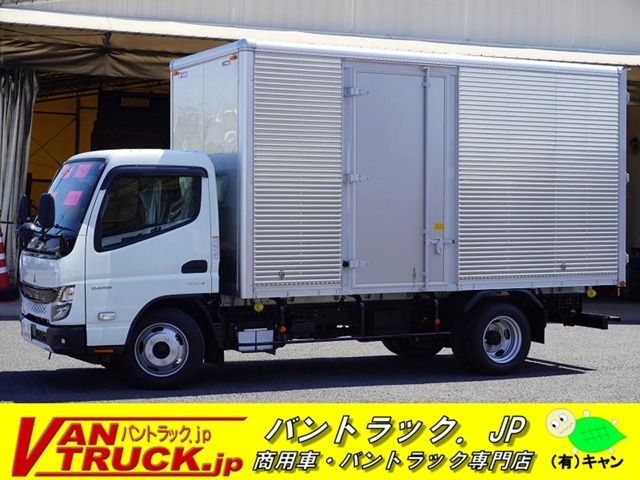 MITSUBISHI CANTER 2023