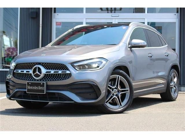 MERCEDES-BENZ GLA class 2021