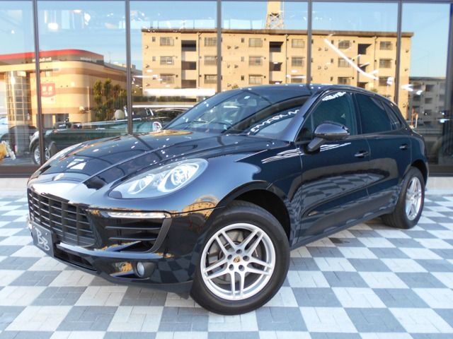 PORSCHE Macan 2015