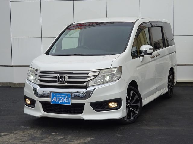 HONDA STEPWAGON SPADA 2013