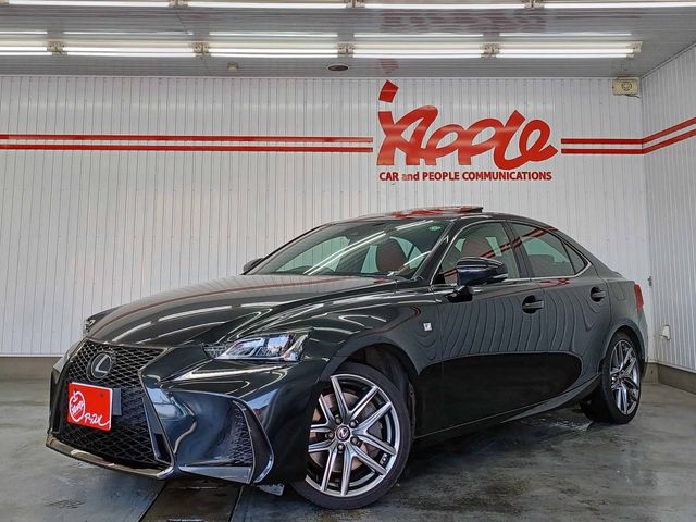 TOYOTA LEXUS IS200t 2017