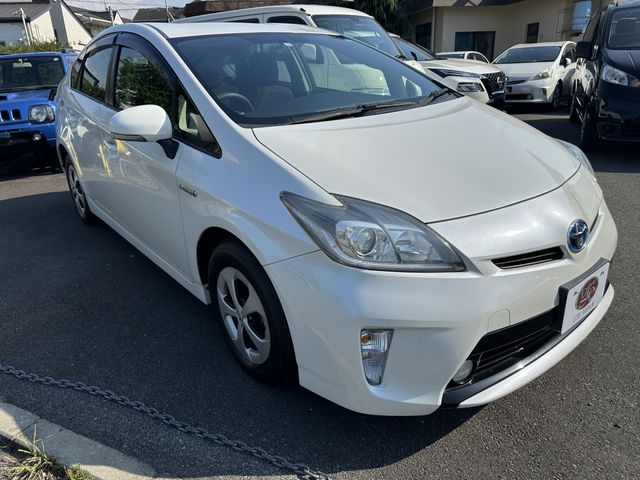 TOYOTA PRIUS 2013