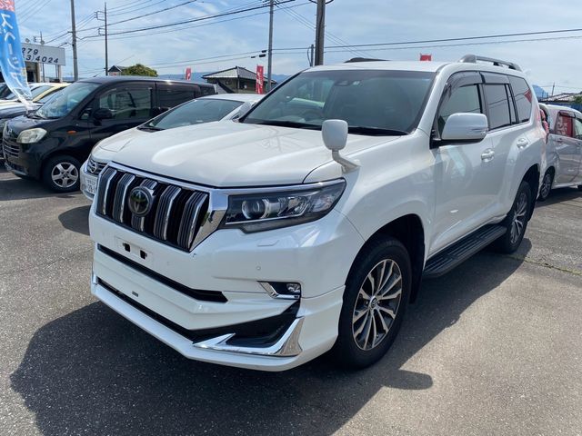 TOYOTA LANDCRUISER PRADO 2019