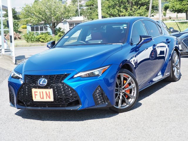 TOYOTA LEXUS IS300h AWD 2022