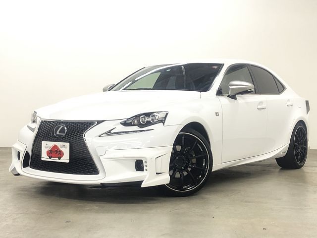 TOYOTA LEXUS IS300h 2016