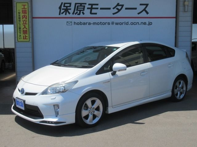 TOYOTA PRIUS 2012