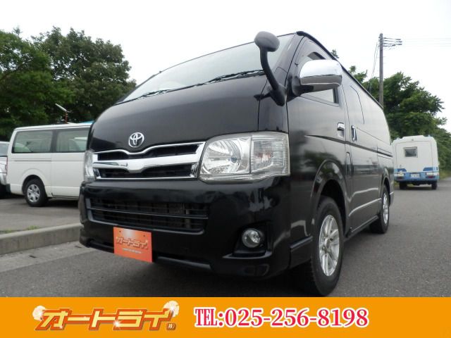 TOYOTA HIACE van 4WD 2012