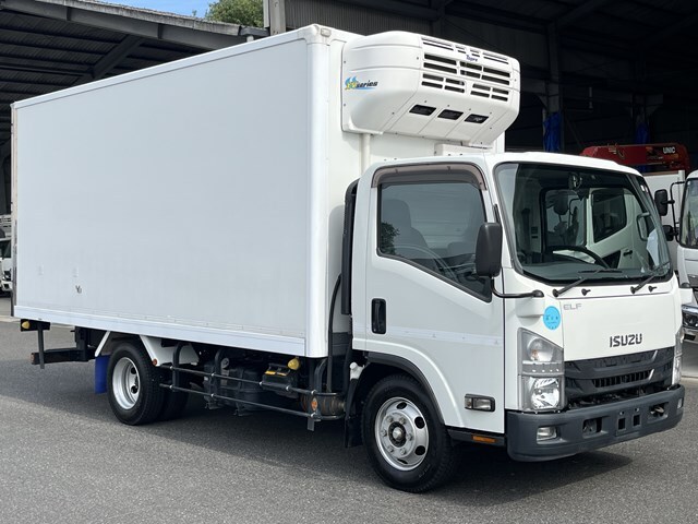 Isuzu ELF 2017