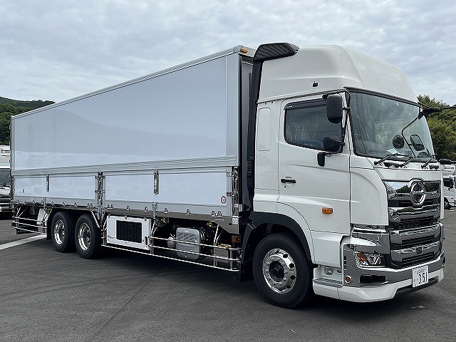 Hino PROFIA 2023