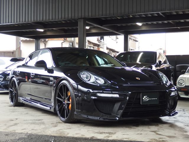 PORSCHE PANAMERA 2015