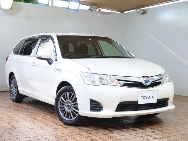 TOYOTA COROLLA FIELDER HYBRID 2015