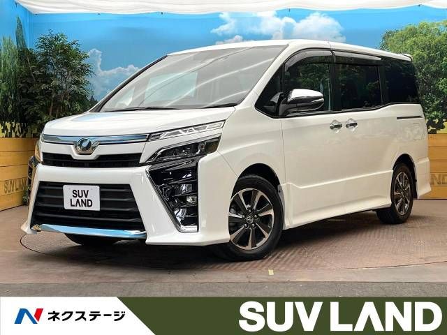 TOYOTA VOXY 2017