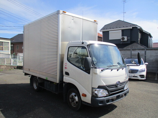 Toyota DYNA 2019