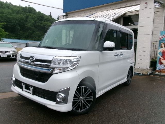 DAIHATSU TANTO CUSTOM 4WD 2014