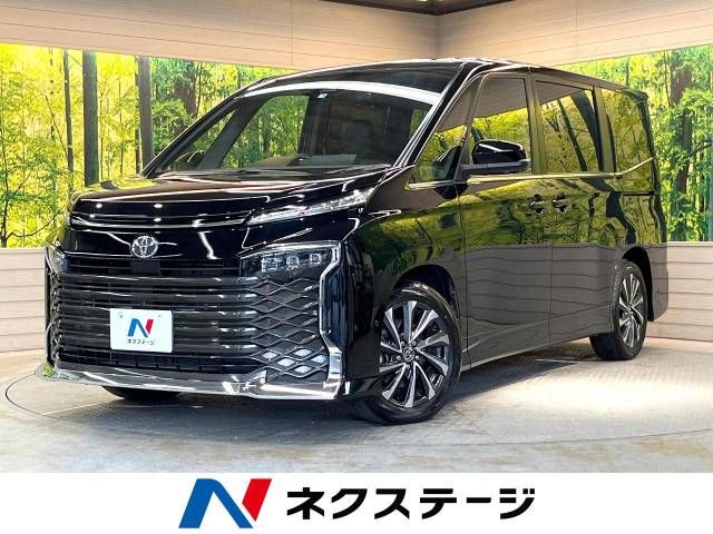 TOYOTA VOXY 2022