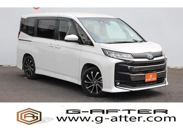 TOYOTA NOAH HYBRID 2022