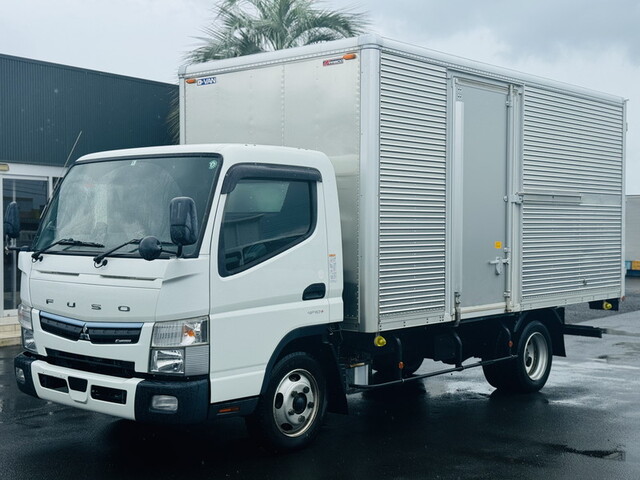 Mitsubishi CANTER 2020