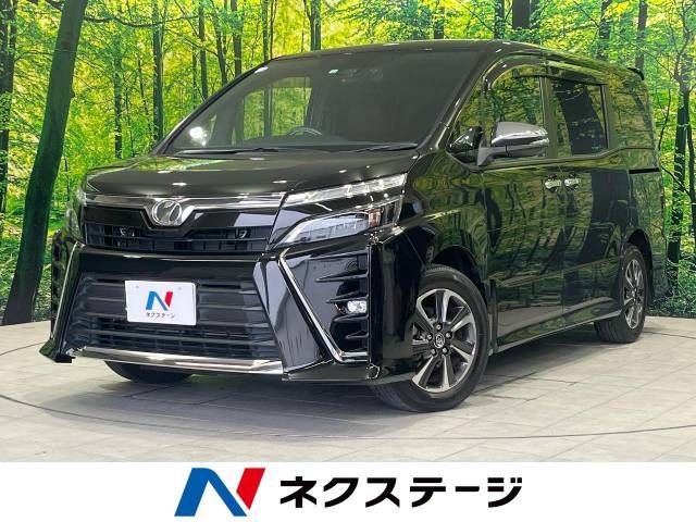 TOYOTA VOXY 2018