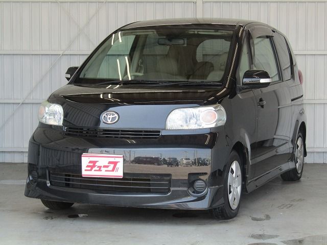 TOYOTA PORTE 2011