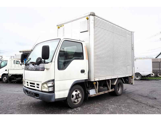 Isuzu ELF 2005