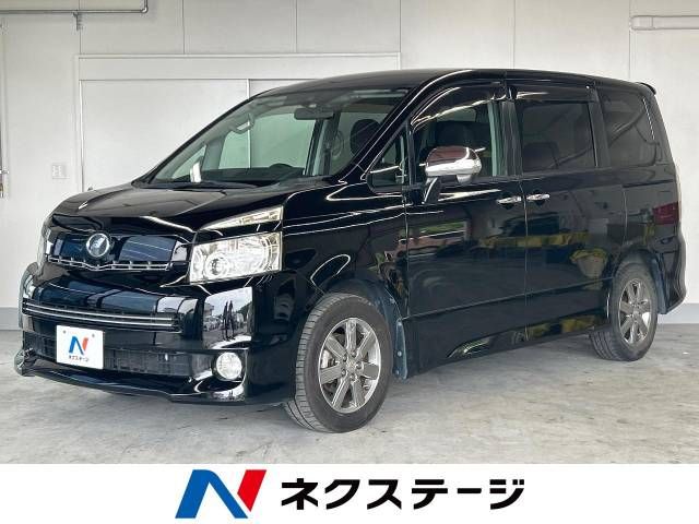 TOYOTA VOXY 2009