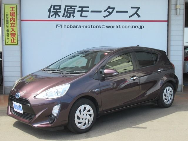 TOYOTA AQUA 2016