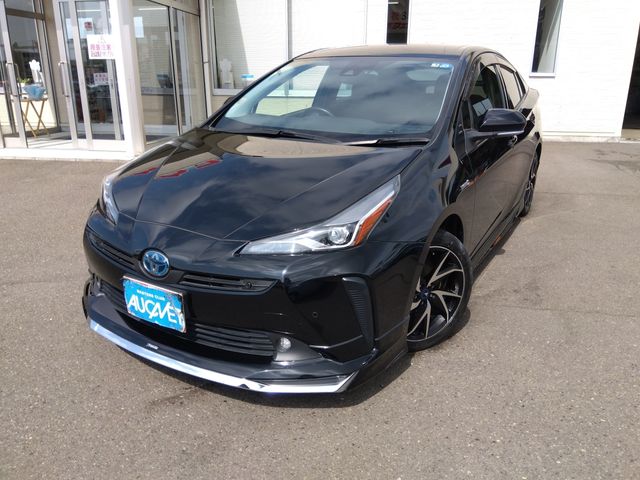 TOYOTA PRIUS 4WD 2019