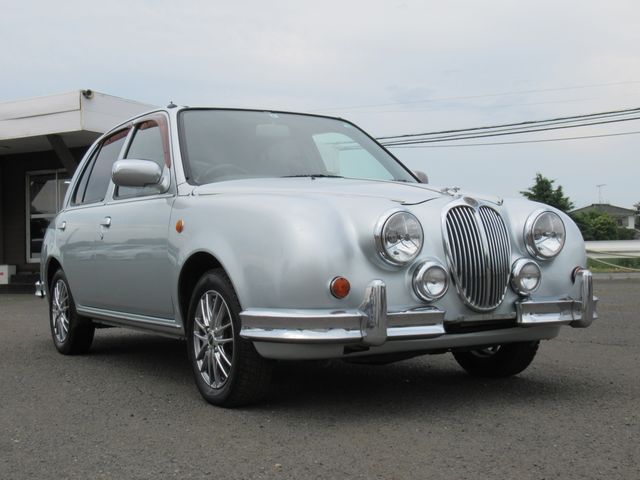 MITSUOKA VIEWT 2002