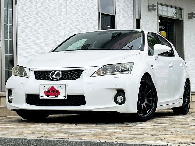 TOYOTA LEXUS CT200h 2011