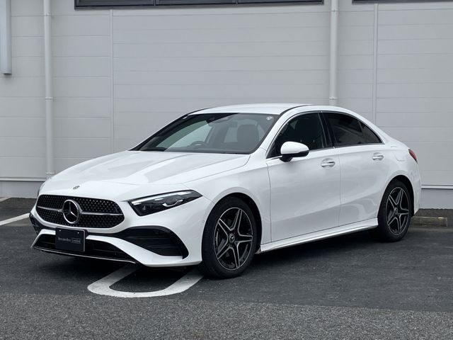 MERCEDES-BENZ A class sedan 2023