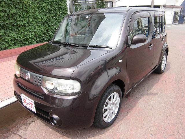 NISSAN CUBE 2010