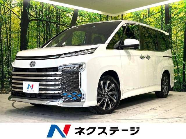 TOYOTA VOXY 2022