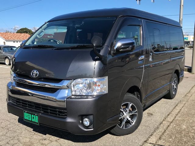 TOYOTA HIACE van 4WD 2016