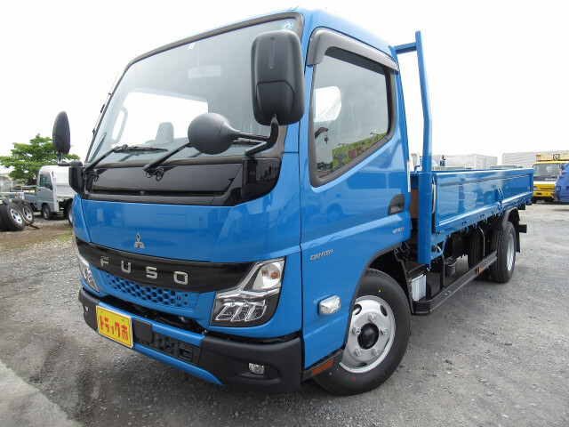 Mitsubishi CANTER 2023